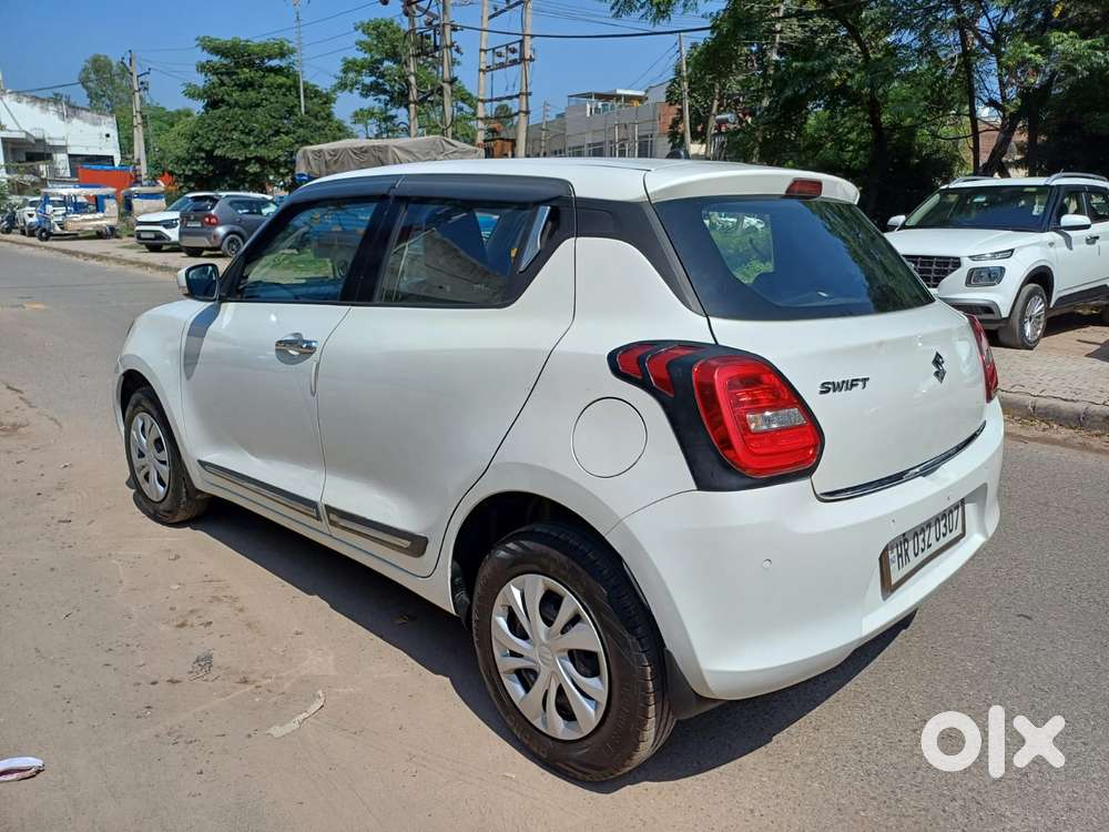 Maruti Suzuki Swift Vxi Optional, 2020, Petrol