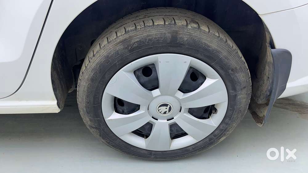 Skoda Rapid 1.0 Tsi Active, 2020, Petrol