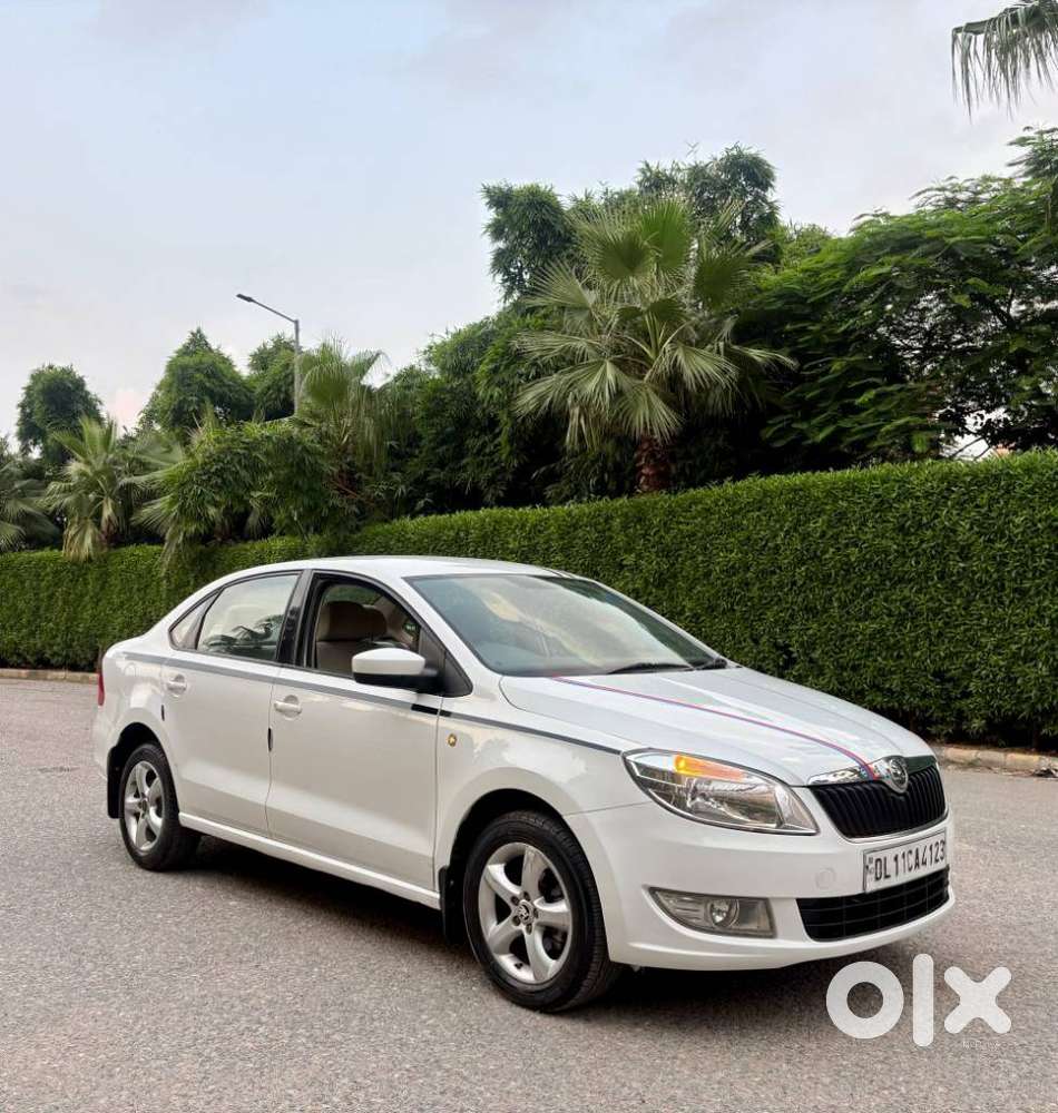 Skoda Rapid 1.6 Mpi Ambition, 2014, Petrol