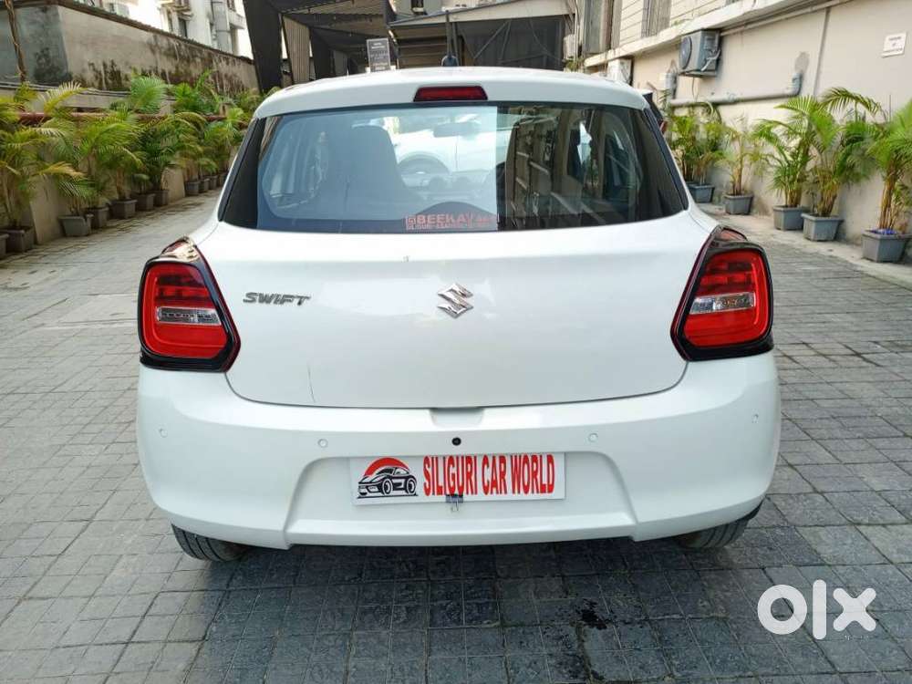 Maruti Suzuki Swift 1.2 Lxi (o), 2022, Petrol