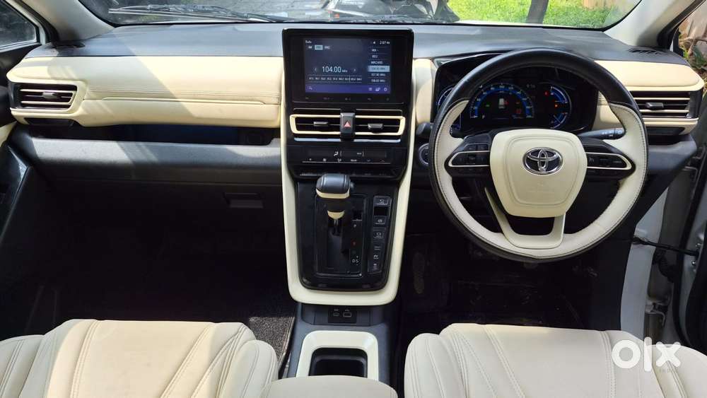 Toyota Innova Hycross 2.0 Vx Hybrid 7 Str, 2024, Petrol