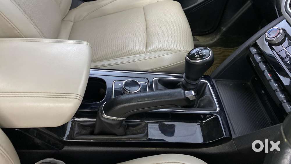 Mahindra Xuv700 2.2 Ax 7 Diesel Mt Str, 2022, Diesel