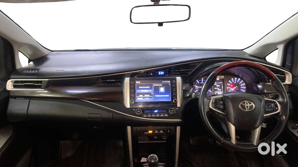 Toyota Innova Crysta [2020-ongoing] 2.4 Vx 8 Str, 2021, Diesel