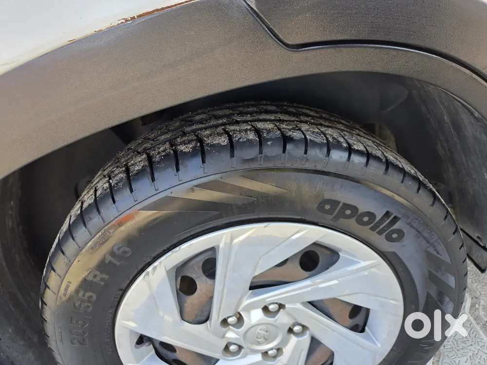 New Tyre ,new Light, 1st Pary Insurance From Hyundai