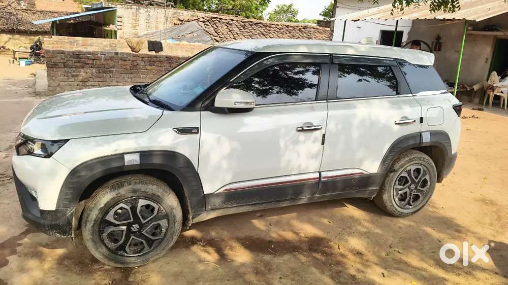 Maruti Suzuki Brezza 2025 Petrol 13083 Km Driven