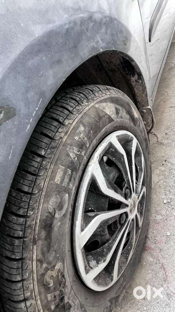 Hyundai I10 Sportz 2014  Cng+petrol  New Tyre  25+ Mil  Android Tv