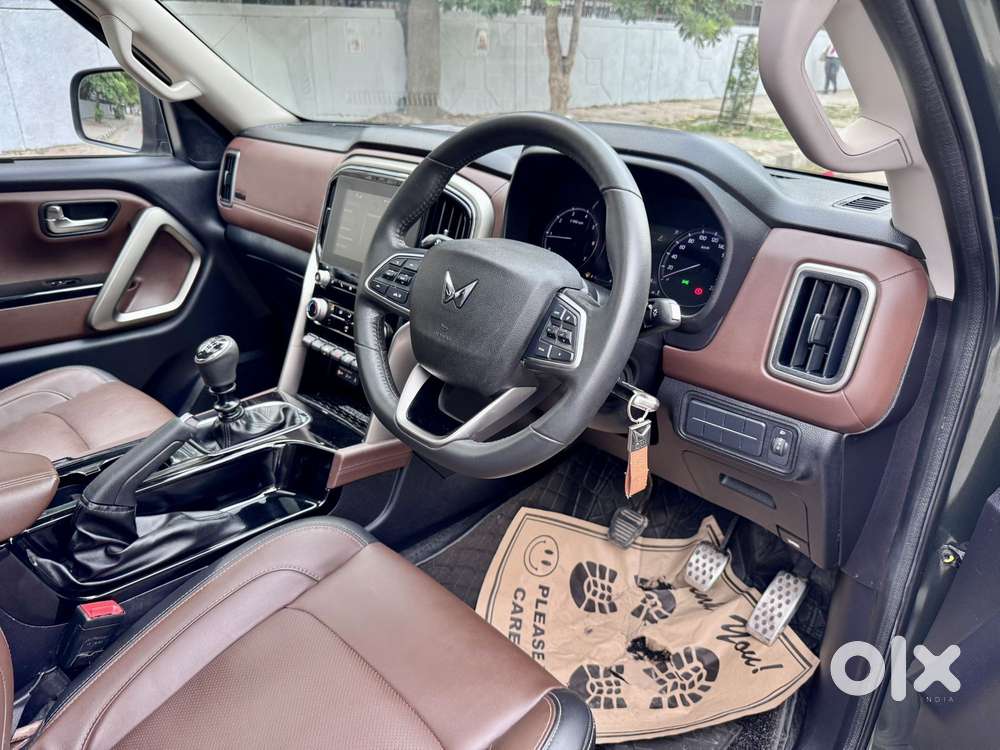 Mahindra Scorpio N Z8 Petrol Mt 7 Str, 2024, Petrol