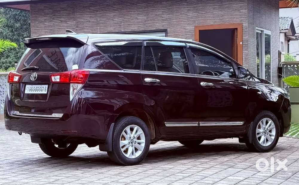 Toyota Innova Crysta 2019