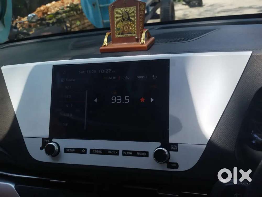 Urgent Sale Kia Carens