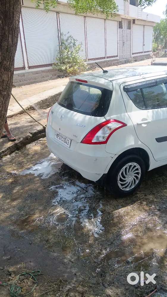 Maruti Suzuki Swift 2013 Diesel 180000 Km Driven