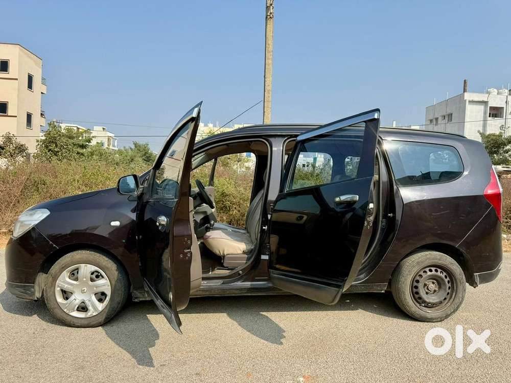 Renault Lodgy 7+ Eight Seater