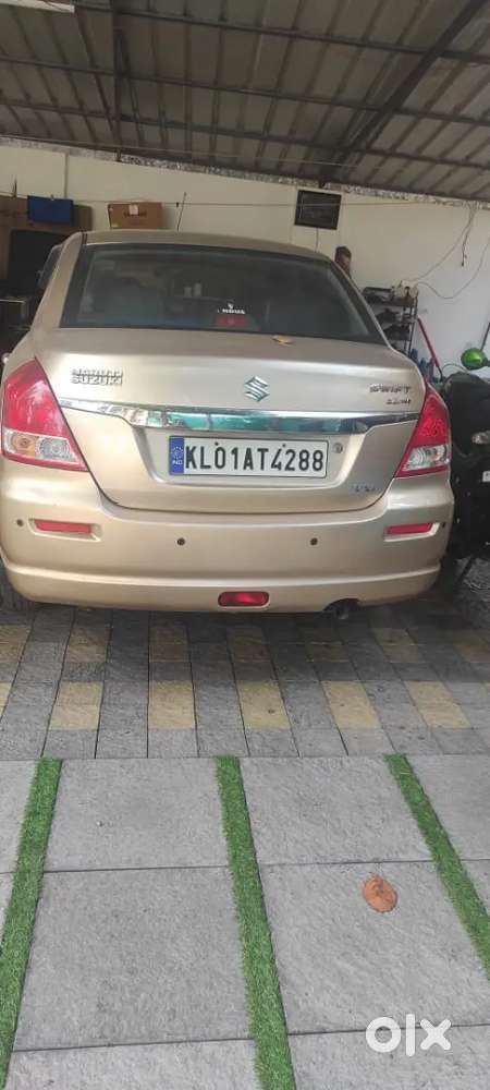 Maruti Suzuki Dzire 2009 Petrol 72000 Km Driven