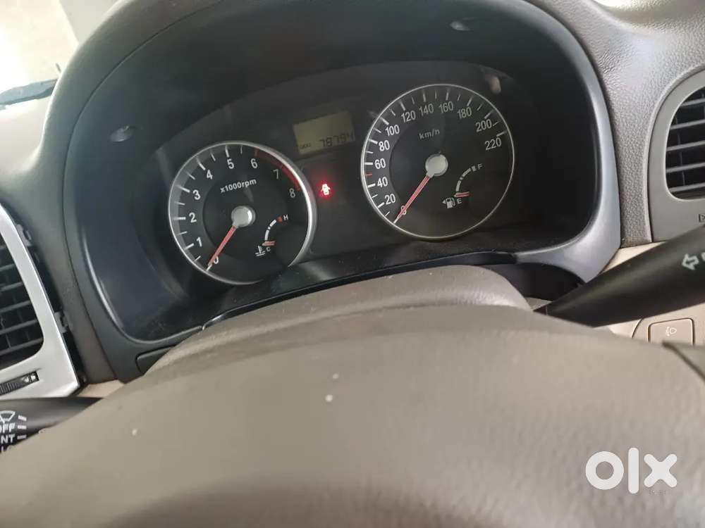 Hyundai Verna 2010 Model