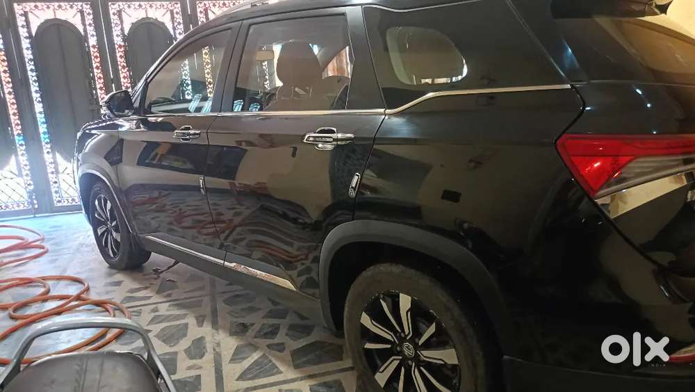 Mg Hector Plus
