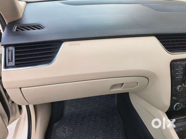 Skoda Octavia 1.8 Elegance Tsi At, 2016, Petrol