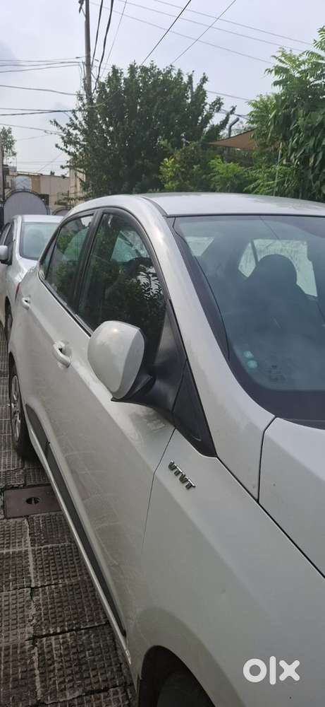 Hyundai Xcent Petrol 2016