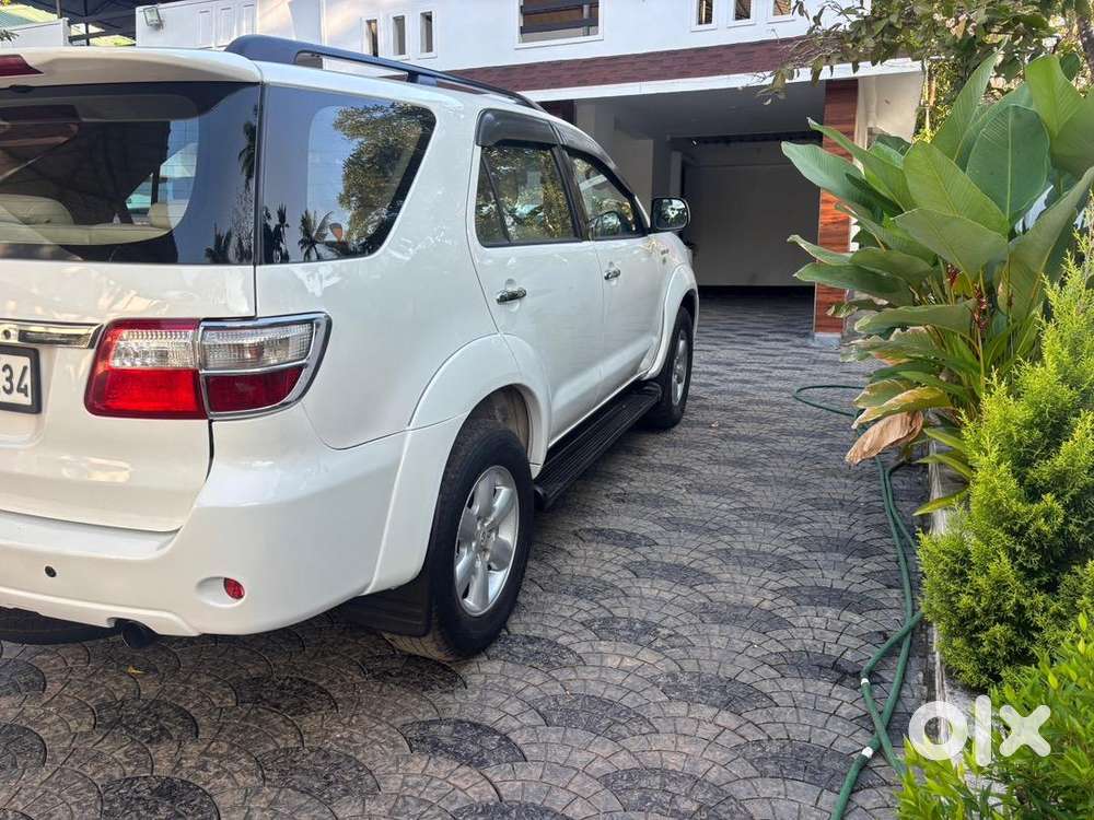 2010 Fortuner 4*4original Kerala Vehicle With New Papers Upto 2030