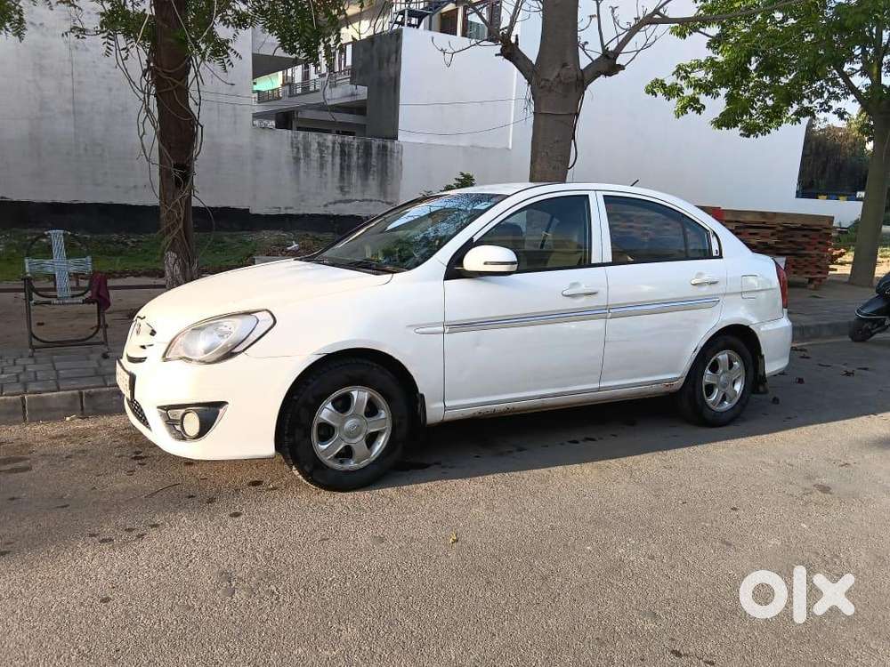 Hyundai Verna 2011 Diesel 120670 Km Driven