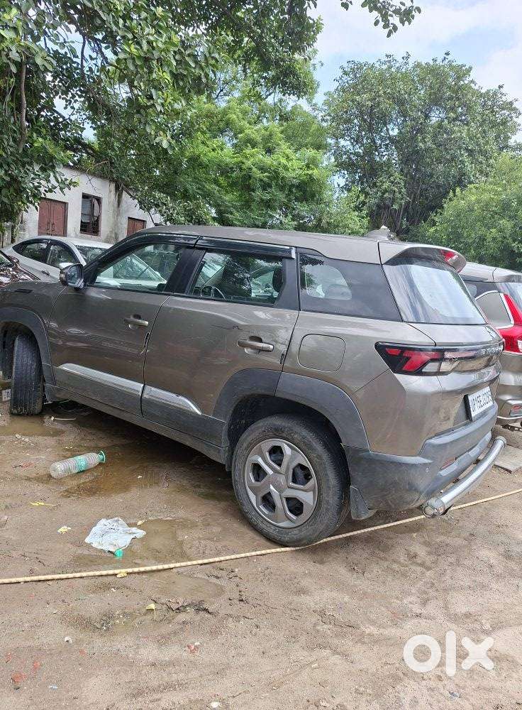 Maruti Suzuki Brezza 1.5 Vxi Smart Hybrid, 2024, Petrol