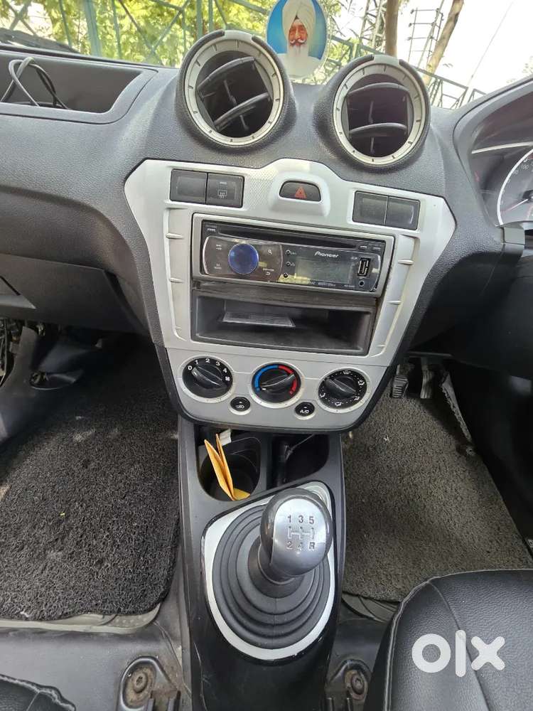 Ford Figo 2011 Diesel 120000 Km Driven