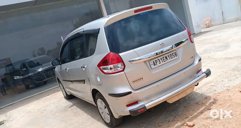 2018 Maruti Ertiga Petrol - Excellent Condition - 80% Tyre Life
