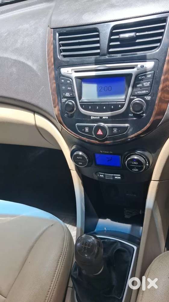 Hyundai Verna Vtvt 1.6 Sx, 2011, Petrol