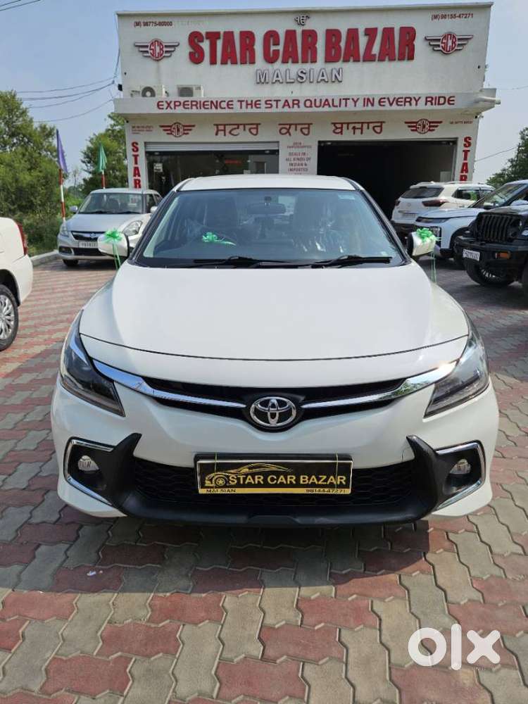 Toyota Glanza G Smart Hybrid, 2024, Petrol