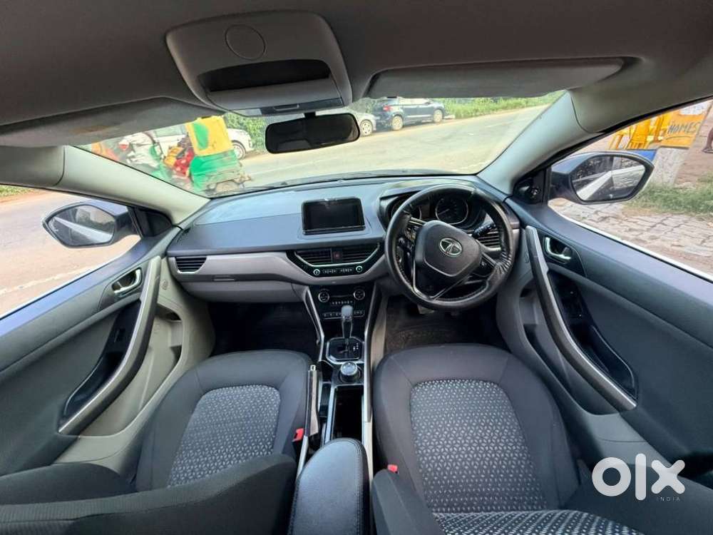 Tata Nexon Amt Xza Plus, 2018, Petrol