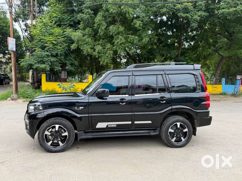 Mahindra Scorpio Classic, 2023, Diesel