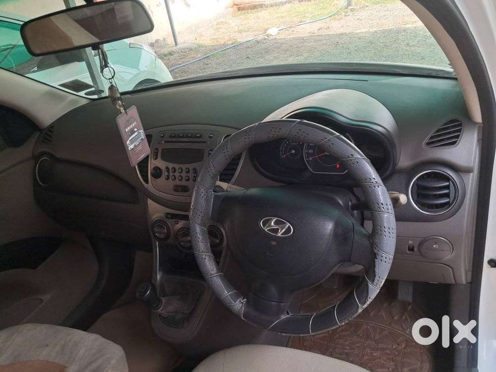 Hyundai I10 Sportz, 2011, Petrol