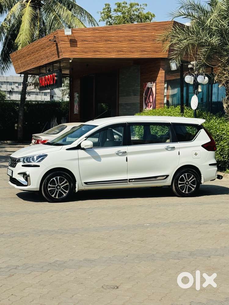 Maruti Suzuki Ertiga 1.5 Zxi, 2025, Cng & Hybrids