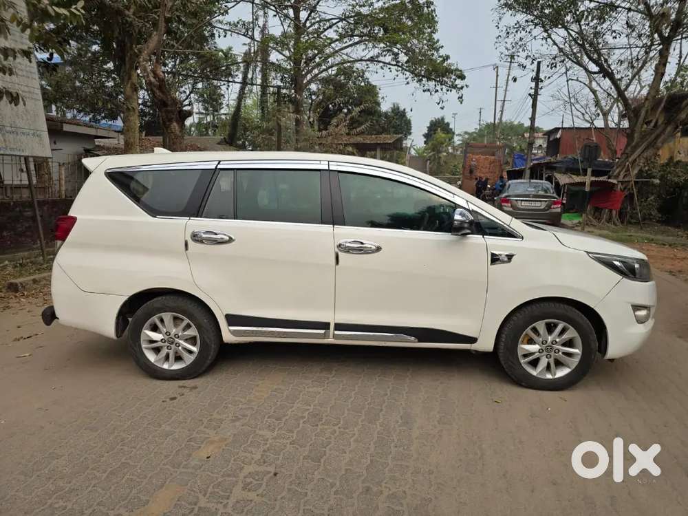 Toyota Innova Crysta