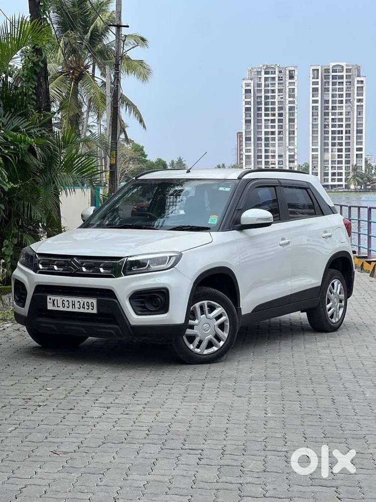Maruti Suzuki Brezza 1.5 Vxi Smart Hybrid, 2021, Petrol