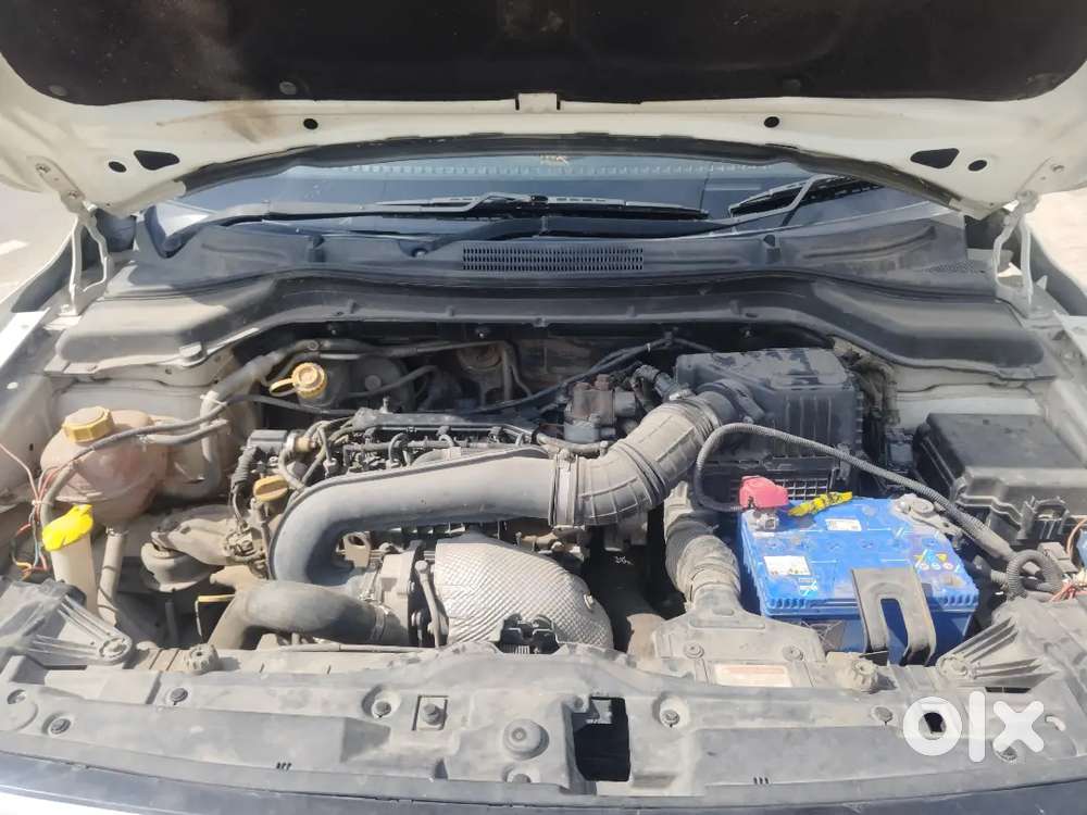 Mahindra Xuv300 2019 Diesel 120000 Km Driven