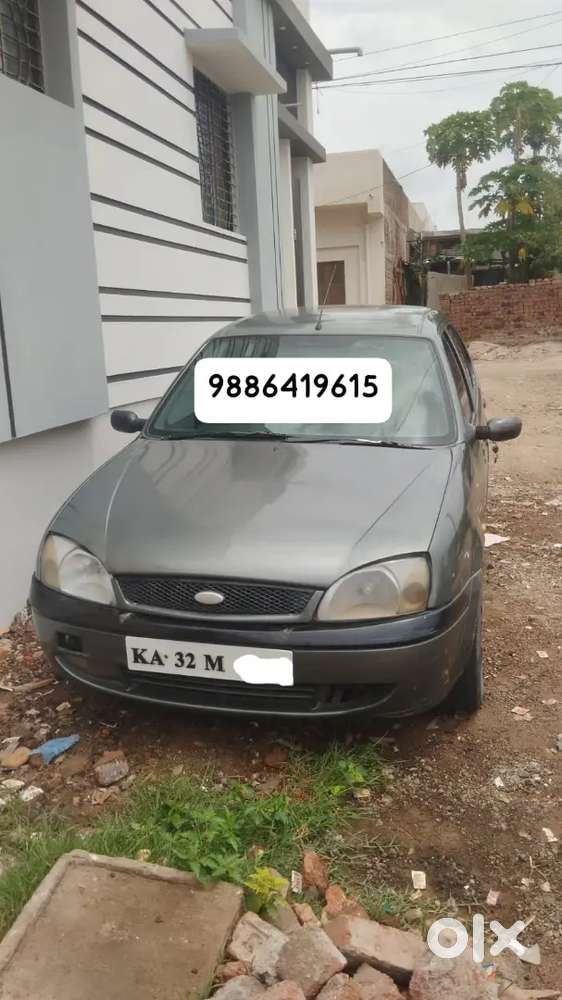 Ford Aspire Titatinium 2002