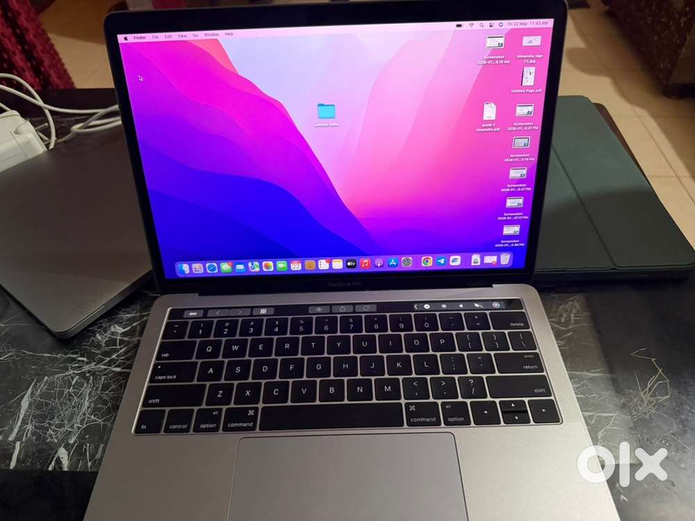 Macbook pro i5 8/256gb