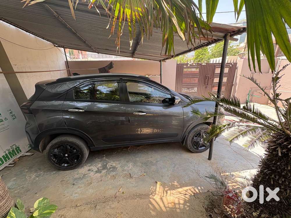 Tata Nexon Pure 1.2 Revotron Petrol 6 Mt, 2024, Petrol