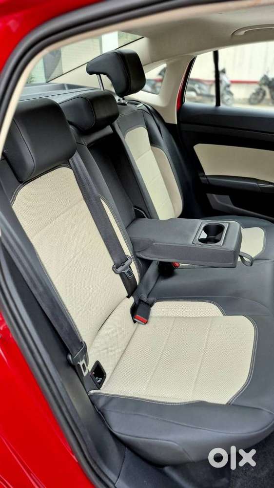 Skoda Slavia Style 1.0l Tsi At, 2025, Petrol