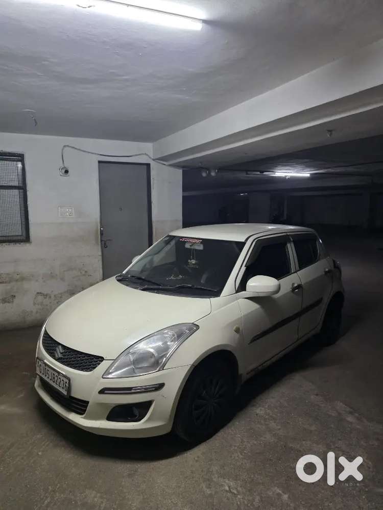 Maruti Suzuki Swift Lxi 2012 Car