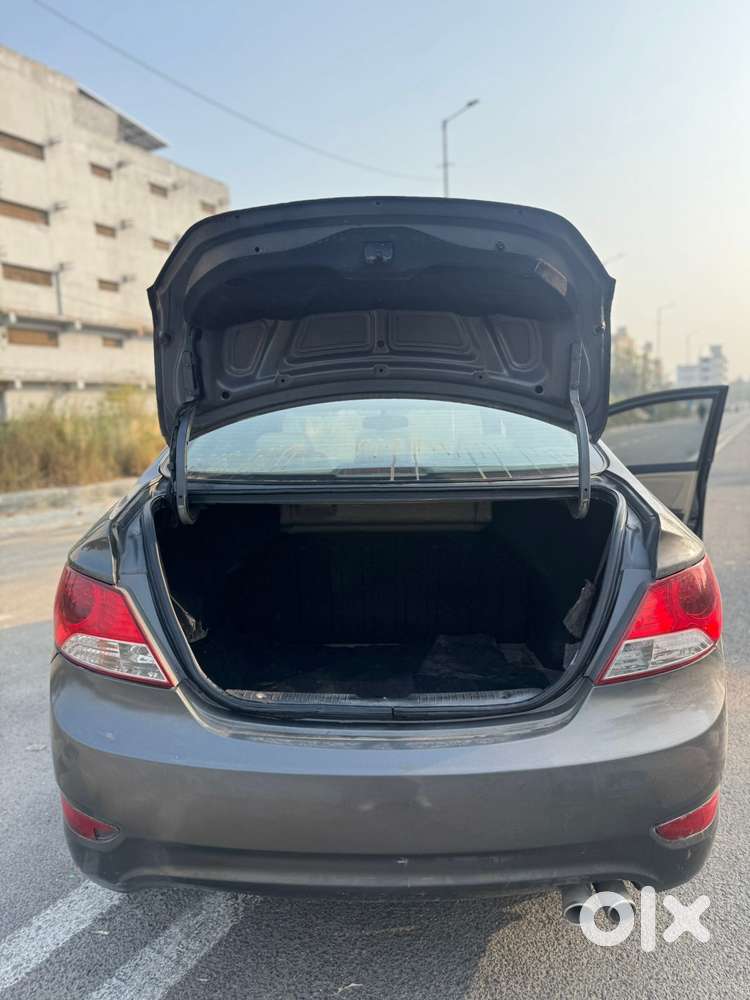 Hyundai Verna Fluidic 1.6 Vtvt Sx Automatic, 2012, Cng & Hybrids