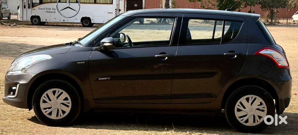 Maruti Suzuki Swift Vxi Optional, 2016, Petrol