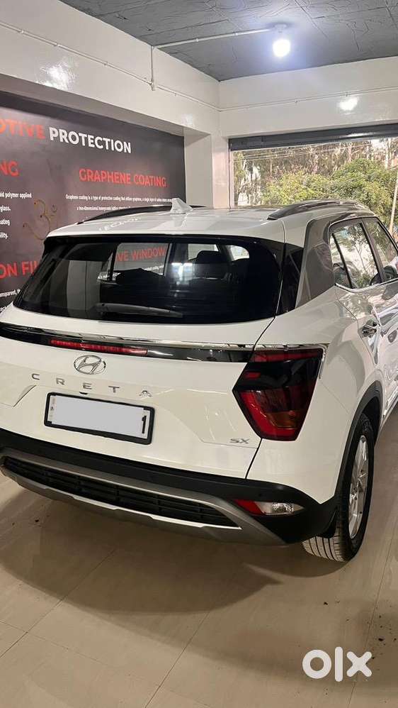 Hyundai Creta 2023 Petrol 25k Driven In Showroom Condition