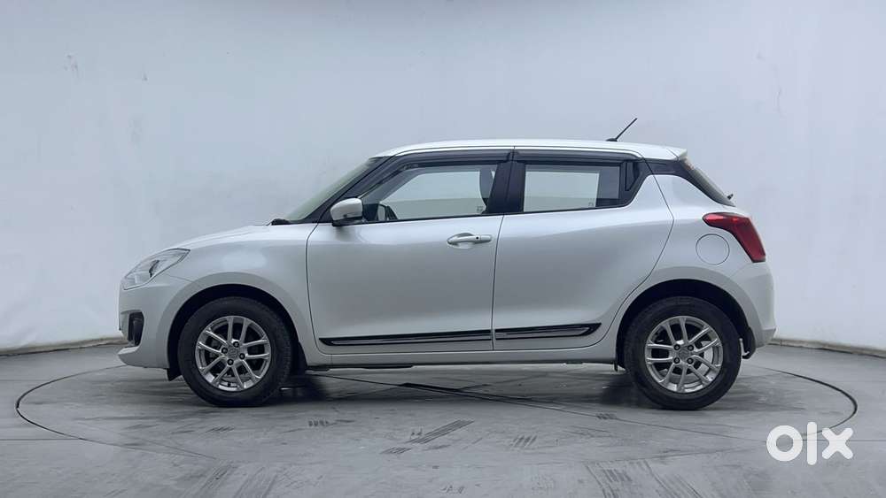 Maruti Suzuki Swift 1.3 Zxi, 2022, Petrol