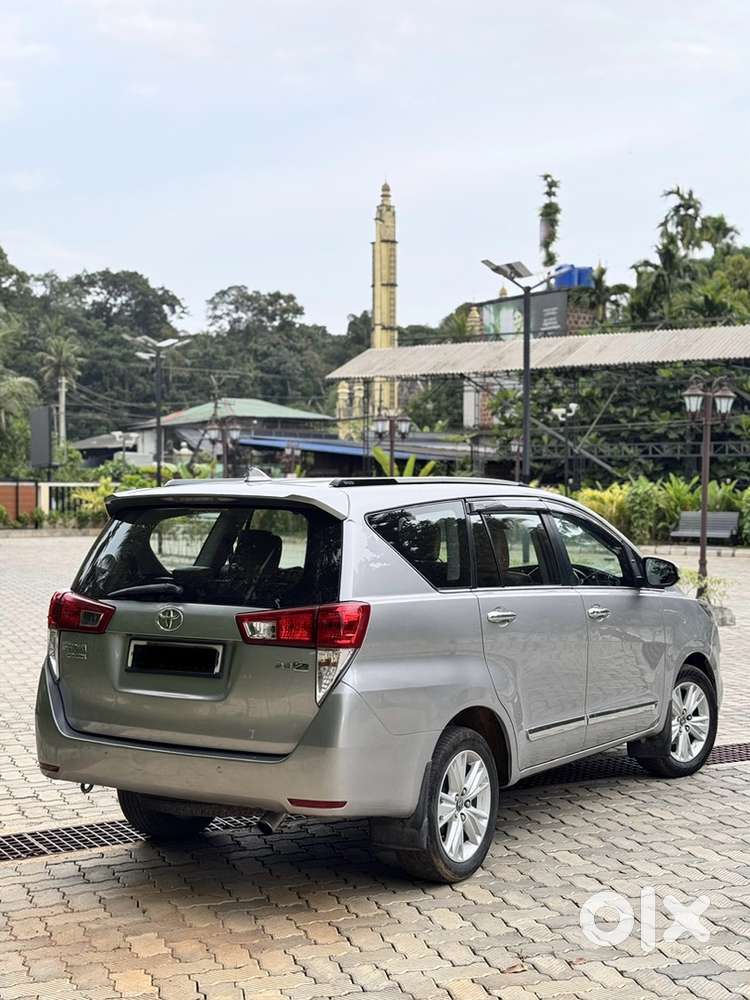 Toyota Innova Crysta 2018