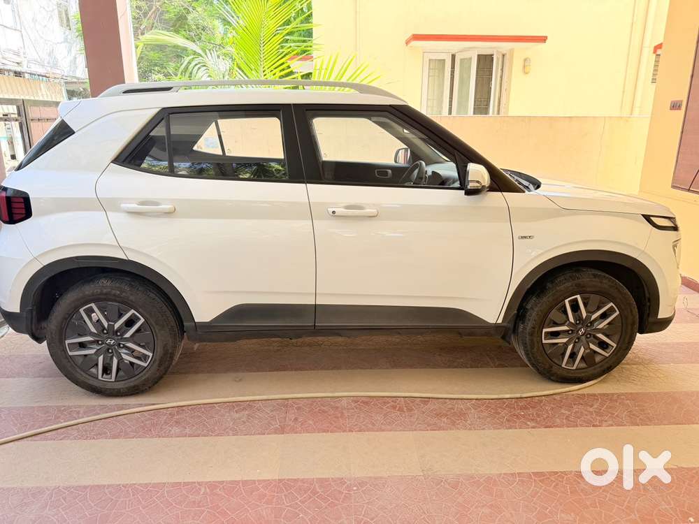 Hyundai Venue Automatic