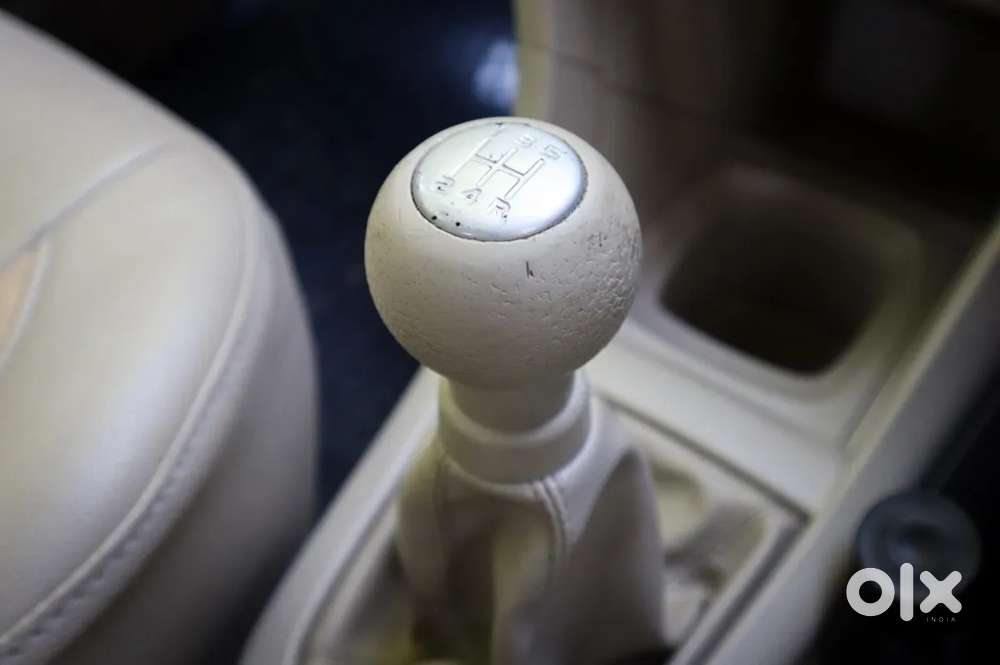 Maruti Suzuki Swift Dzire 1.3 Vxi, 2016, Petrol
