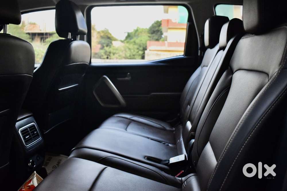 Mahindra Scorpio-n 2.0 Z8 Petrol Mt 7 Str, 2023, Petrol