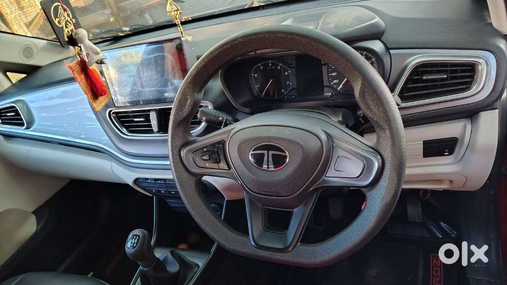 Tata Altroz 1.2 Xm Plus, 2024, Petrol