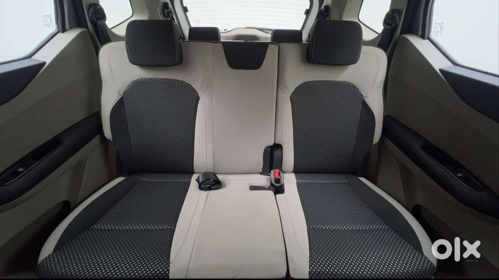 Renault Triber Rxz, 2019, Petrol