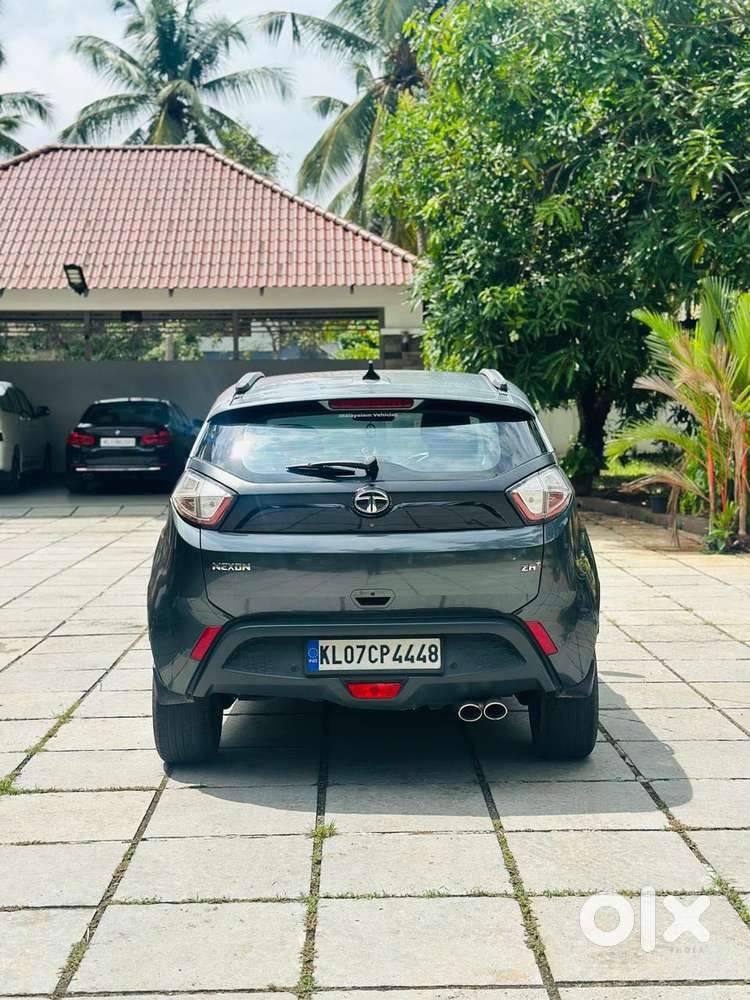Tata Nexon 1.2 Revotron Xza Plus, 2018, Petrol